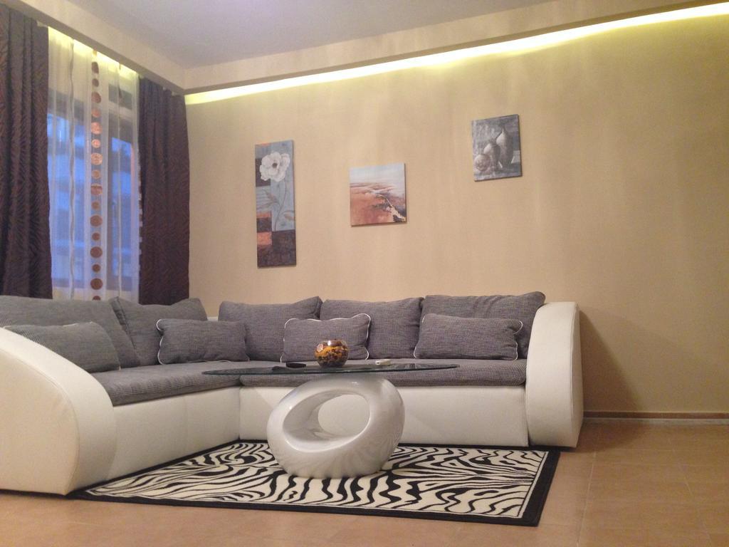 Gardenia Apartments Primorsko Habitación foto